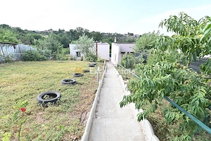 Doua case de vanzare in Carcea | 1.066 mp teren | 0% Comision - imagine 20