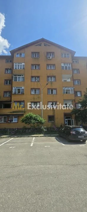 De vânzare apartament 2 camere decomandat | Zona 8 Mai