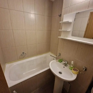 Apartament 2 camere Moinești 
