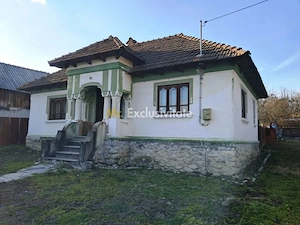 Casă și teren de vânzare Polovragi - Racovița
