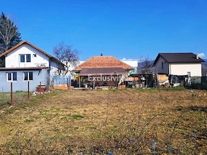 Casă și teren Polovragi - imagine 12
