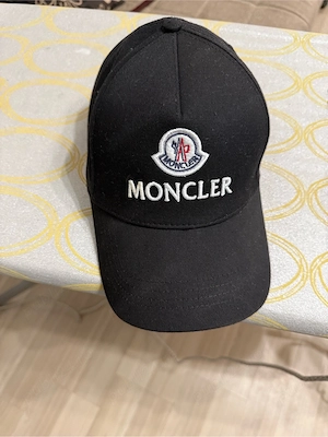 Șapcă Moncler 