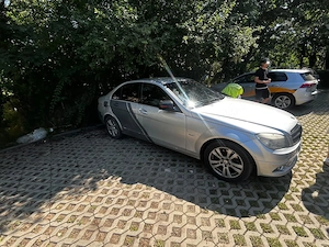 Mercedes,c220 w204 - imagine 3