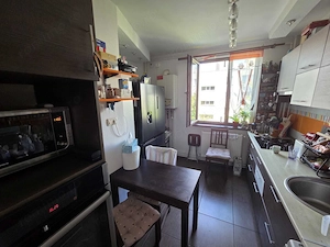 Vanzare Apartament 4 camere, 2 băi, balcon mare, centrala, boxa – Drumul Taberei - imagine 2