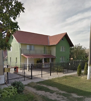 Casă de închiriat 
