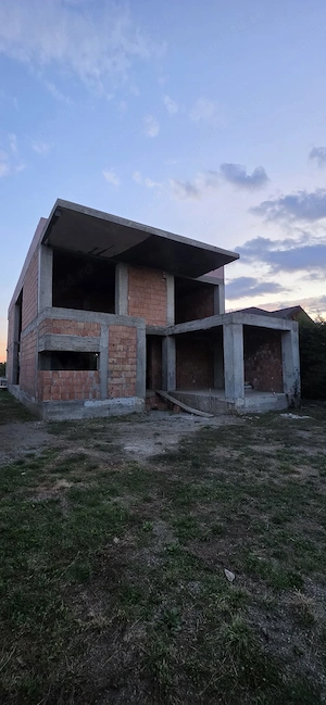 Casă la roșu, 520 mp utili, teren 1.585 mp   Strejnicu - imagine 10