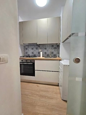 Apartament 2 camere. Decomandat. Cu Parcare.  La 5 min metrou Aparatorii Patriei - imagine 10
