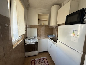 Apartament cu 2 camere, 35 mp, zona Micro 14 - imagine 5