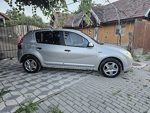 Dacia sandero benzina si GPL