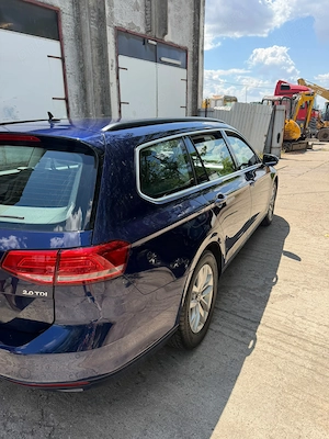 Volkswagen Passat B8 DSG 2.0 TDI Comfortline Facelift, 157.000 km, fără accident - imagine 6