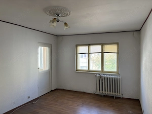 Apartament 3 camere - Etajul 2 - Zona Industriala