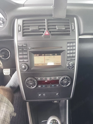 Mercedes B Class 180CDI - imagine 9