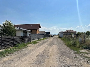 De vanzare teren intravilan 648 mp cu toate utilitatile in fata - imagine 2