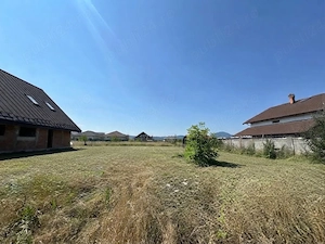 De vanzare teren intravilan 648 mp cu toate utilitatile in fata