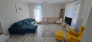 Casă de închiriat în Dumbravita – 3 dormitoare si garaj