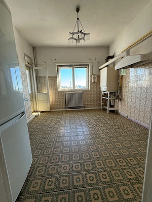 Apartament deosebit 4 camere - boxa - garaj etaj 3 din 4 - imagine 4