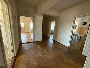 Apartament deosebit 4 camere - boxa - garaj etaj 3 din 4 - imagine 3