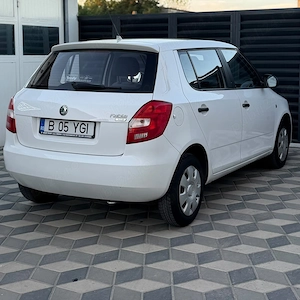 Skoda Fabia 2.Facelift  2009 .Cumparata de catre Prim Proprietar din Reprezentanta RO.89000KM!! - imagine 5