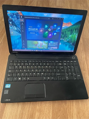 Laptop Toshiba Satellite intel core i3,Display 15,6 led,Windows 10 Pro,4gb ram,500gb memorie,perfect