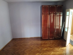 Casă de vânzare în comuna Cristian   liniște, aer curat și acces rapid către Brașov - imagine 7