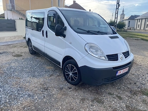 Renault Trafic 8+1  - imagine 3