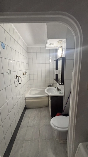 Apartament 2 camere ultracentral   KM 0 | 51 mp utili + balcon 10,1 mp | Etaj 3 | Parcare - imagine 4