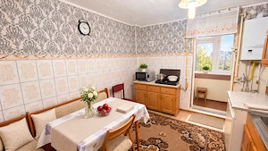 Apartament 3  camere Actor Petru Mircea Marin Cimponeriu 4 bloc 11 , Oras Slanic-Moldova,  - imagine 3