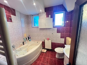 Apartament-2-Camere-Decomandat-La-Casa-Pivnita-Pod-Curte-Comuna - imagine 9