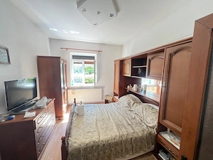 Apartament-2-Camere-Decomandat-La-Casa-Pivnita-Pod-Curte-Comuna
