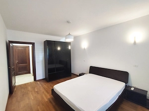 Apartament 3 camere decomandat, bloc nou, curte proprie 30 mp, boxa 25 mp, zona Tineretului  - imagine 5