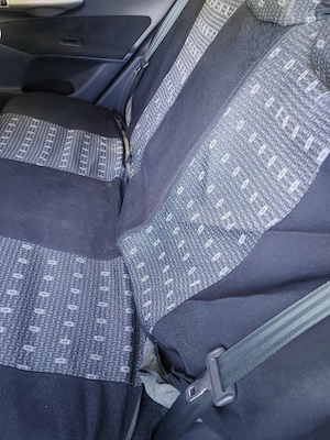 Vand Toyota Auris 1,6 benzină   argintiu - imagine 9
