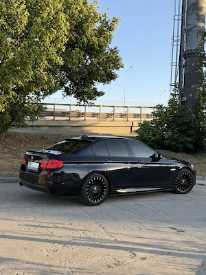 BMW F10 520d Pachet M Fabrica, Cutie sport, Istoric la reprezentanta, Carbonscwarz, Distributie!  - imagine 5