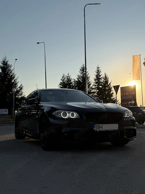 BMW F10 520d Pachet M Fabrica, Cutie sport, Istoric la reprezentanta, Carbonscwarz, Distributie!  - imagine 2