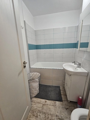 direct proprietar, închiriez garsonieră Izvorul Rece