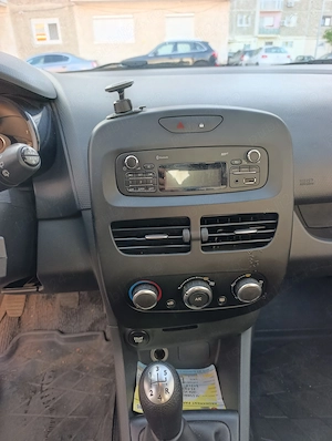 Clio 4 1,2 benzină 75 cp 78000 km - imagine 7