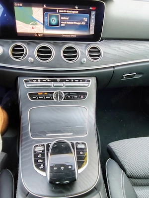 Vand Mercedes Benz E 300 de   plug-in hybrid - imagine 6