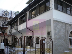 APARTAMENT PREMIUM | 200 MP | VILĂ MONUMENT ARHITECTURAL | CURTE | - imagine 5