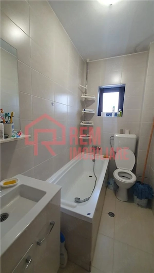 Vanzare apartament 2 camere, mobilat pe comanda, etaj 1 din 3, Dobroesti, Str Ciresului - imagine 5