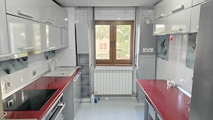 Vand apartament 2 camere decomandat in Deva, Bld 22 Decembrie (Banca Transilvania), etaj 1, mobilat - imagine 4