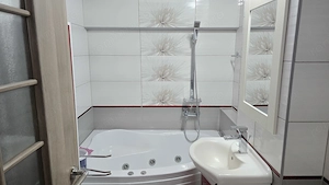 Vand apartament 2 camere decomandat in Deva, Bld 22 Decembrie (Banca Transilvania), etaj 1, mobilat - imagine 7