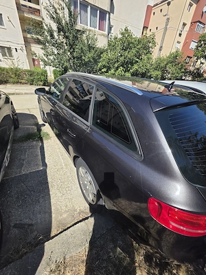 Vând Audi Avant A4 B8 Quattro, an de fabricație 2009  - imagine 3
