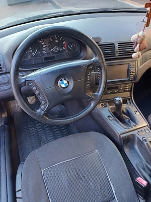 BMW 320D Touring - imagine 4