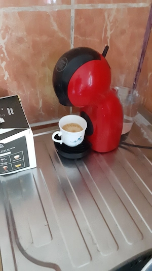 Ofer posibilitatea de a : 1 garsoniera 