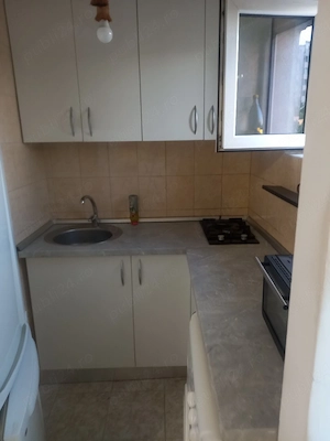 dau in chirie apartament 2 camere - imagine 6