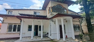 Spațiu pentru inchiriere 200mp + 700 curte  - imagine 4