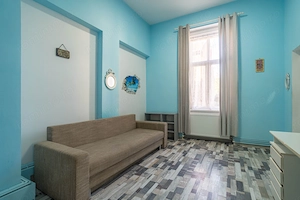 Apartament cu 1 cameră – Central, Arad | Renovat, mobilat și utilat - imagine 2