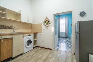 Apartament cu 1 cameră – Central, Arad | Renovat, mobilat și utilat - imagine 3