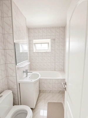 Inchiriez apartament 2 camere PREMIUM | ULTRACENTRAL Vaslui | 60 m  | Proprietar - imagine 2