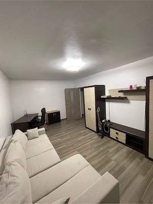 Inchiriez ap 2 camere in regim hotelier  - imagine 2