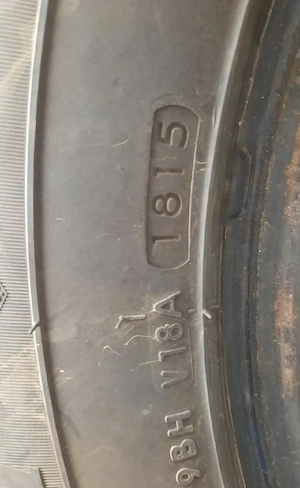Vând 2 anvelope 235 65 R16C stare bună.Preț 250 lei Neg. - imagine 4